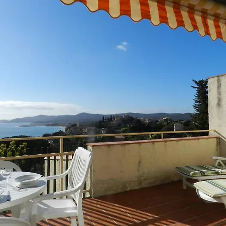 Le Lavandou, 2 Pieces, 4 Personnes - Fr-1-251-697 * Le Lavandou