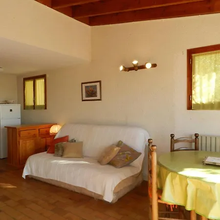 Le Lavandou, 2 Pieces, 4 Personnes - Fr-1-251-697 * Le Lavandou