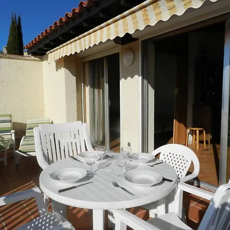 Le Lavandou, 2 Pieces, 4 Personnes - Fr-1-251-697